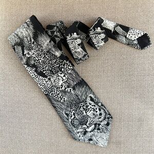 Tie By World Wildlife Fund Silk Leopard Lion Tiger Big Cat Print Men’s Tie